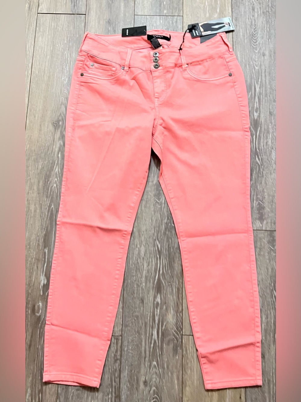 NWT Torrid Denim Women's Coral Skinny Jegging Jeans size 16 S